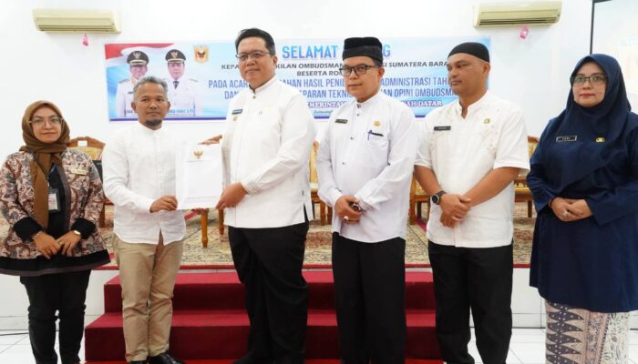 Ombudsman Serahkan Hasil Penilaian Maladministrasi pada OPD Pemkab Tanah Datar