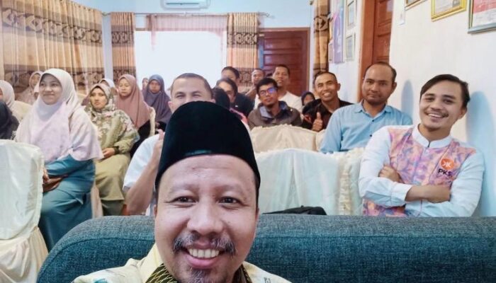 Dalam Acara Capacity Building Ketua DPRD Kota Bukittinggi Tekankan Pentingnya Growth Mindset Agar Bisa Berkembang