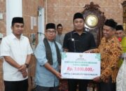 Safari Ramadan di Solok, Wagub Vasko Salurkan Rp75 Juta untuk Dua Masjid