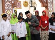 Safari Subuh Ramadan, Pemko Padang Salurkan Rp25 Juta untuk Musala Jamiatul Ikhwan