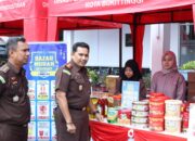 Sikapi Harga Pangan yang Mulai Meroket Kejaksaan Negeri Bukittinggi Gelar Pasar Murah dan Bazar UMKM
