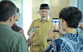 Gubernur Mahyeldi Dorong Produk Industri Lokal Jadi Prioritas Pembangunan di Sumbar