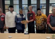 DMDI dan Artha Graha Peduli Salurkan Santunan untuk Korban Bencana Padang