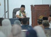 Safari Ramadan di Pariaman, Vasko Ruseimy Serap Aspirasi Warga dan Serahkan Bantuan