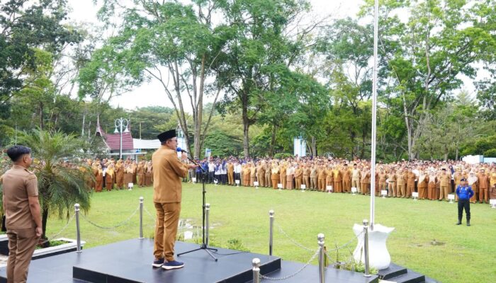 Bupati Eka Putra Pimpin Apel Gabungan ASN