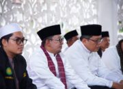 Bupati Eka Putra Buka Puasa Bersama Pegawai