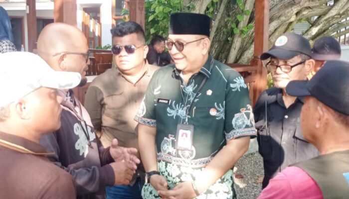 Andree Algamar Datangi Rumah Duka Korban Diseret Ombak Pantai Ulak Karang 