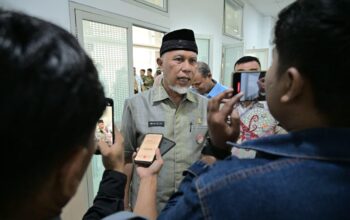 Penambangan Ilegal Disorot, Gubernur Sumbar Dorong IPR untuk Legalitas Tambang Rakyat