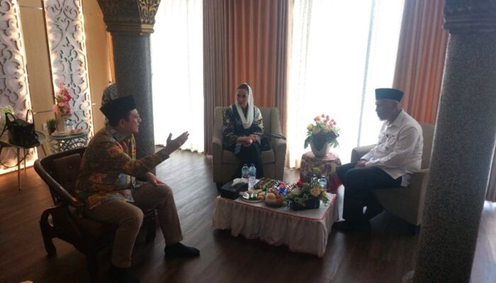 Kunjungan Perdana Menpar ke Sumbar, Fokus Benahi Pariwisata dan Mentawai