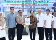 Wako Ramlan Nurmarias Serahkan Proposal Bantuan Penunjang Kesehatan Kepada Wamenkes RI