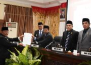 DPRD Bukittinggi Berikan 147 Rekomendasi dan LKPJ Wali Kota Tahun 2025