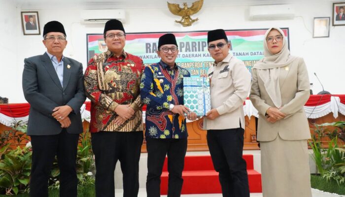 DPRD Tanah Datar Gelar Paripurna Dengarkan Penjelasan Bupati Atas Pertanggungjawaban APBD 2025