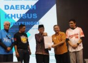Wawako Ibnu Asis Hadiri Reuni Akbar SMAN 2 Bukittinggi ke 170