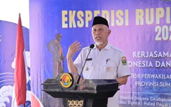 Mahyeldi Lepas Ekspedisi Rupiah Berdaulat 2026 ke Mentawai, Perkuat Layanan Keuangan di Daerah 3T