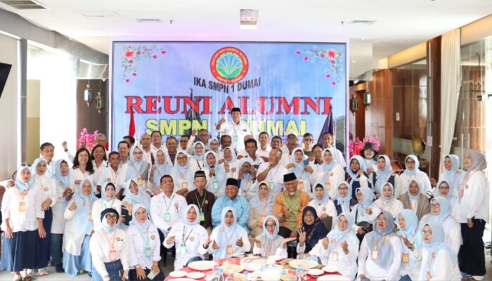 Mahyeldi Ajak Alumni SMPN 1 Dumai Bangun Kolaborasi dan Kontribusi untuk Masyarakat