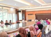 Sekda Kota Bukittinggi Rismal Hadi Pimpin Rakor PPID Pelaksana