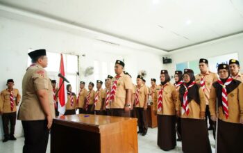 Wabup Ahmad Fadly Melantik Pengurus Saka Pramuka Rintisan Yogaswara KPU Tanah Datar