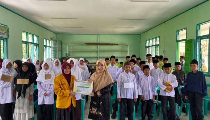 120 Santri Tingkat MTs dan MA Ponpes Muallimin Muhammadiyah Pakan Sinayan Ikuti Pelatihan Literasi