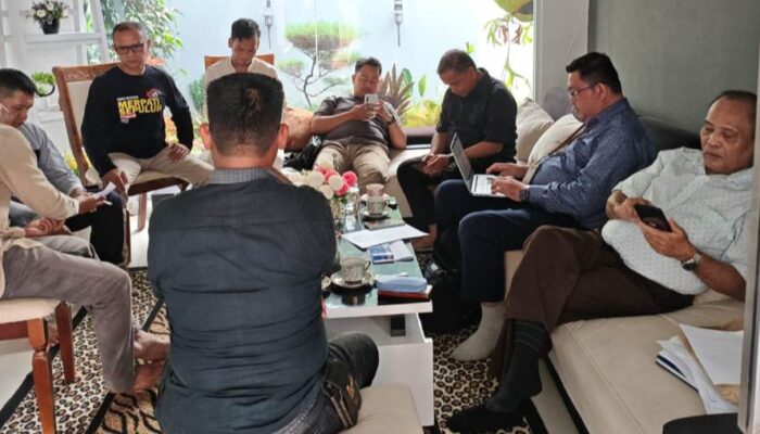 Klaim Tanah Ulayat Berlanjut, Ninik Mamak Desak Tambang PT DMC Hengkang