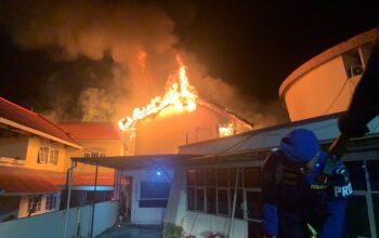 Gedung Inspektorat dan Bapenda Kota Padang Terbakar, Kerugian Diperkirakan Rp1,8 Miliar