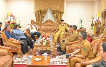 Mahyeldi Sambut Menteri Lingkungan Hidup di Sumbar, Bahas Perdagangan Karbon dan Pengelolaan Sampah