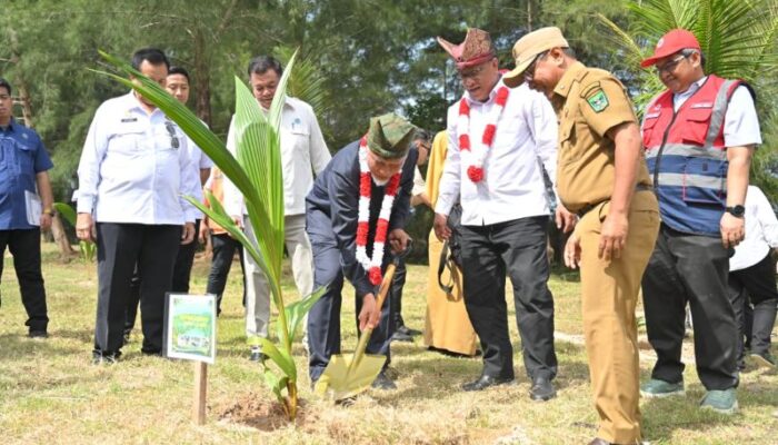 Gerakan Tobat Ekologis Diluncurkan di Sumbar, Mahyeldi Ajak Perkuat Mitigasi Bencana