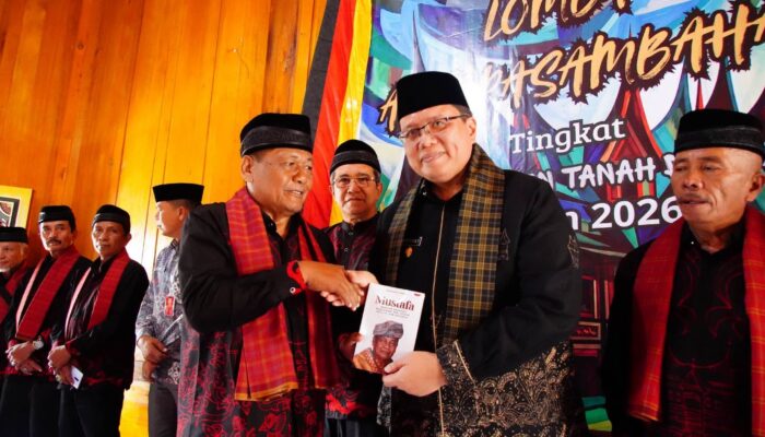 Wabup Ahmad Fadly Buka Lomba Pidato Adat Minangkabau