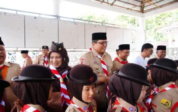 Wabup Ahmad Fadly Melepas Kontingen Pramuka Ikuti Jamnas XII Cibubur
