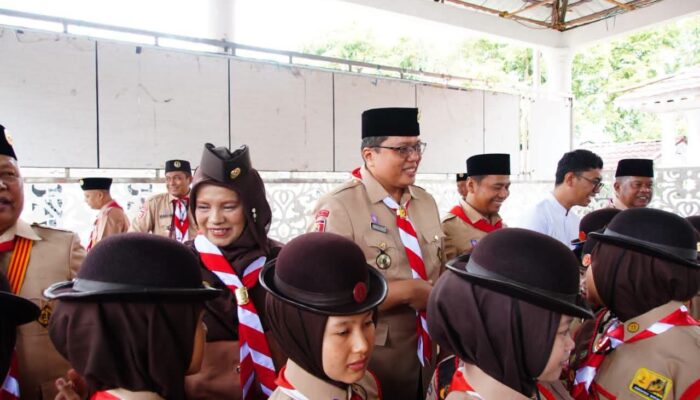 Wabup Ahmad Fadly Melepas Kontingen Pramuka Ikuti Jamnas XII Cibubur