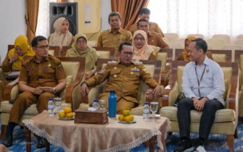 Bupati Eka Putra Terima Kunjungan Tim BPK Sumbar