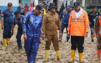 Banjir Rendam 92 Sekolah di Padang, Belajar Mengajar Normal Dua Hari Lagi