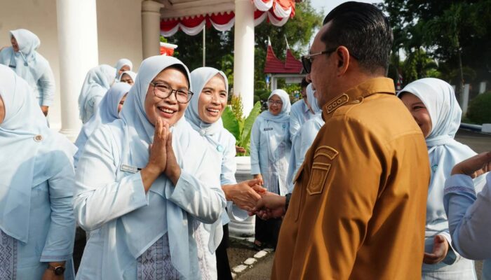 Bupati Eka Putra Melepas Kontingen TP PKK Ikuti Jambore Wirakarya Sumbar