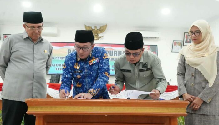 DPRD dan Pemkab Tanah Datar Setujui Perda  APBD Perubahan 2026