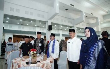 Bupati Eka Putra Buka Seminar Peningkatan Kompetensi Kepala Sekolah dan Guru
