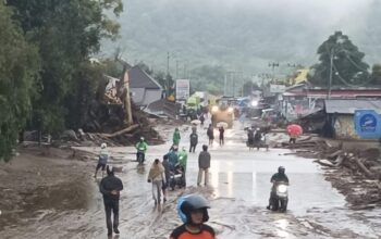 Komplek Kantor Bupati Solok Diterjang Galodo
