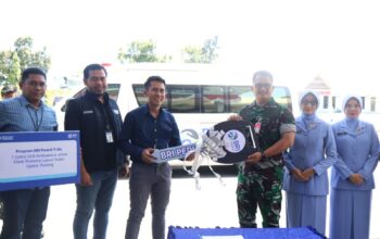 Dukung Layanan Kesehatan, BRI Khatib Sulaiman Serahkan Ambulans ke Lanud Sutan Sjahrir
