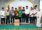 Fadly Amran Terima 369 Al-Qur’an dari Gebu Minang Jawa Barat