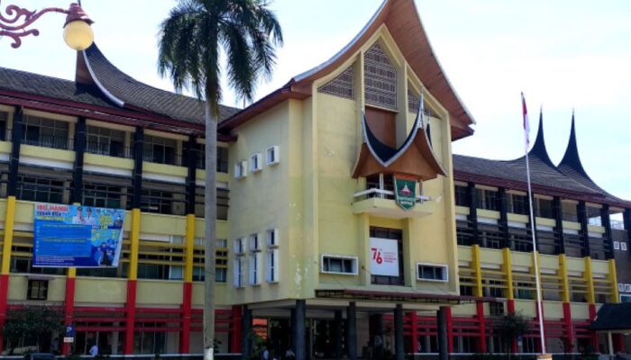 Gubernur Mahyeldi Dijadwalkan Lantik Enam Pejabat Eselon II Sore Ini