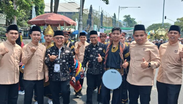 Pawai MTQ Nasional XXXI, Kafilah Sumbar Tampil dengan Miniatur Masjid Raya Al Minangkabawi
