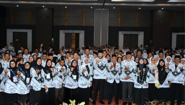 Fadly Amran Tegaskan Peran Strategis Guru dalam Mewujudkan Pendidikan Bermutu