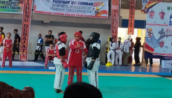 Atlet Tarung Derajat Tanah Datar Rindiani Belum Berhasil Kalahkan Petarung Sawahlunto di Porprov Sumbar