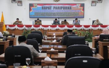 DPRD Tanah Datar Bersama Pemkab Setujui Dua Ranperda Jadi Perda, Sekaligus Tetapkan Propemperda 2027