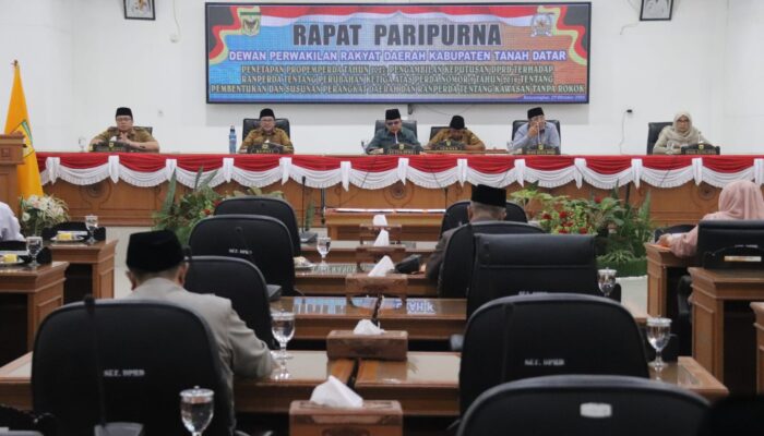 DPRD Tanah Datar Bersama Pemkab Setujui Dua Ranperda Jadi Perda, Sekaligus Tetapkan Propemperda 2027
